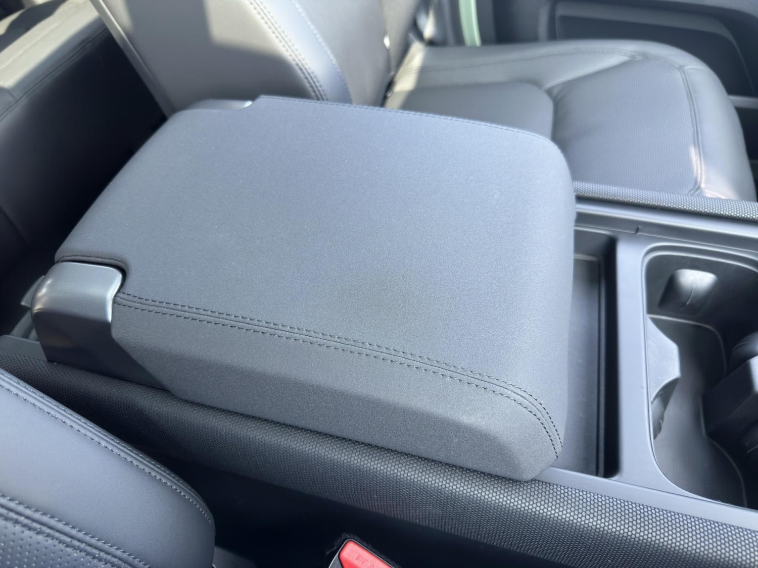 Used Land Rover Defender 2023 for sale - 77048028: Photo 26