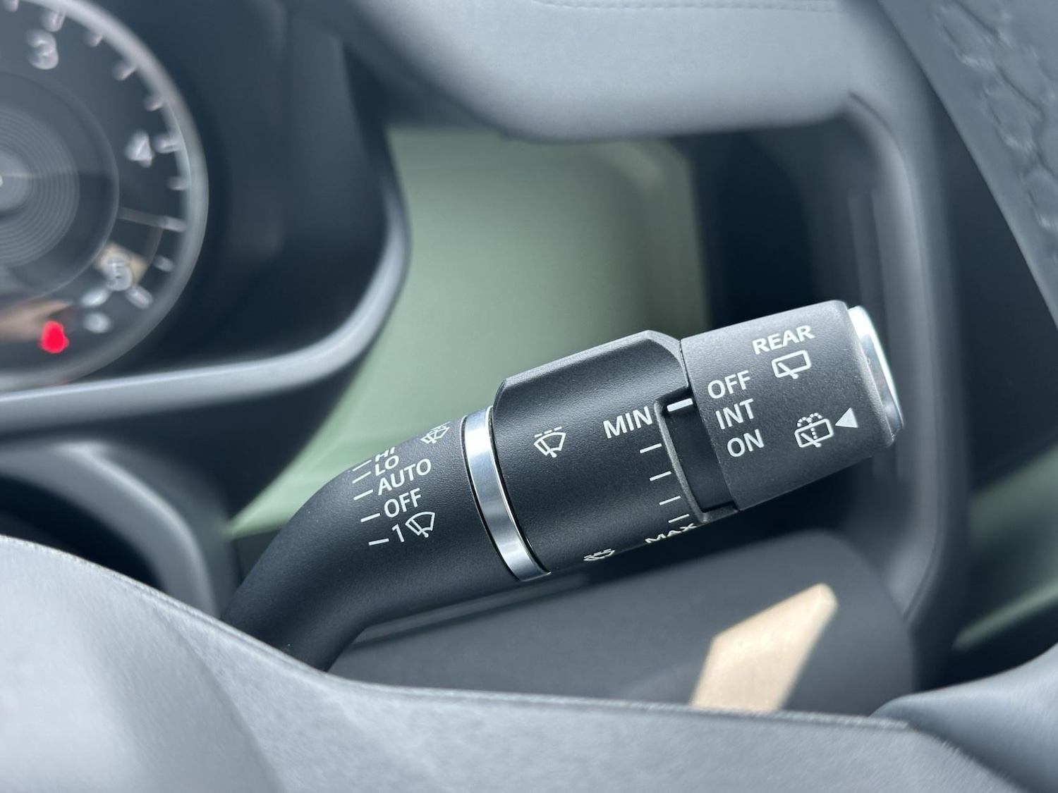 Used Land Rover Defender 2023 for sale - 77048028: Photo 34