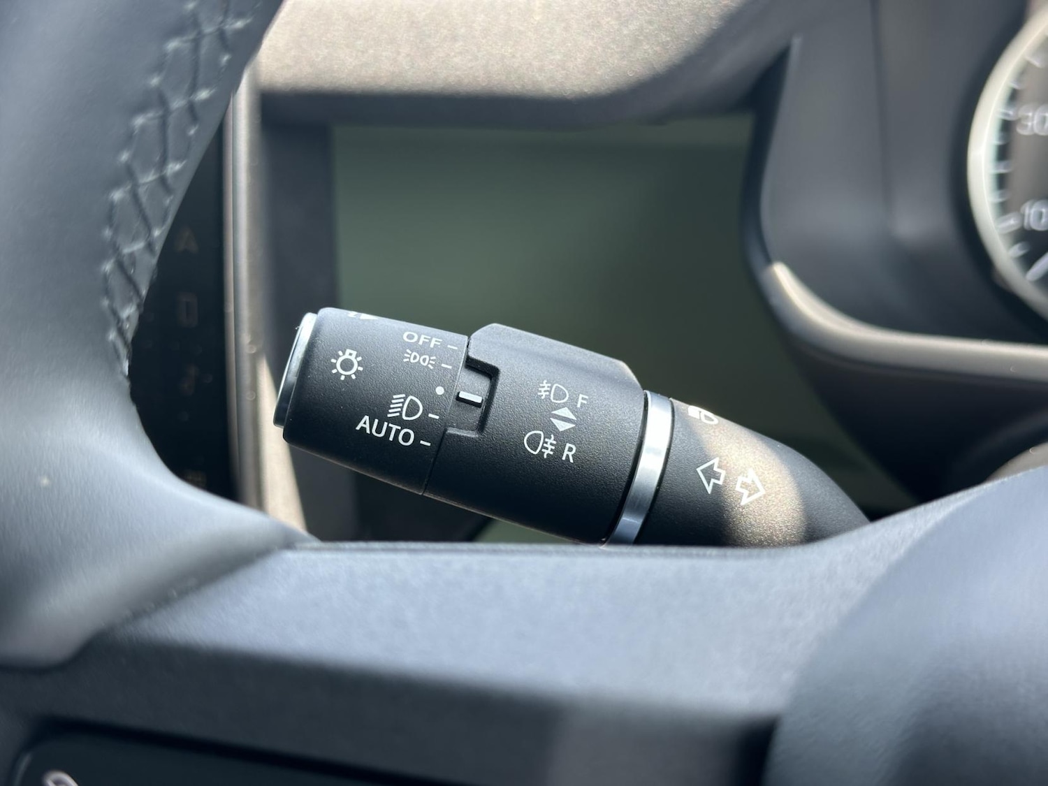 Used Land Rover Defender 2023 for sale - 77048028: Photo 36