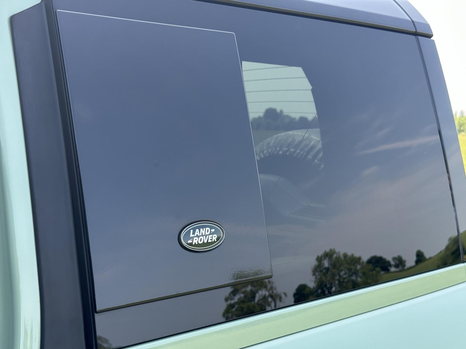 Used Land Rover Defender 2023 for sale - 77048028: Photo 48