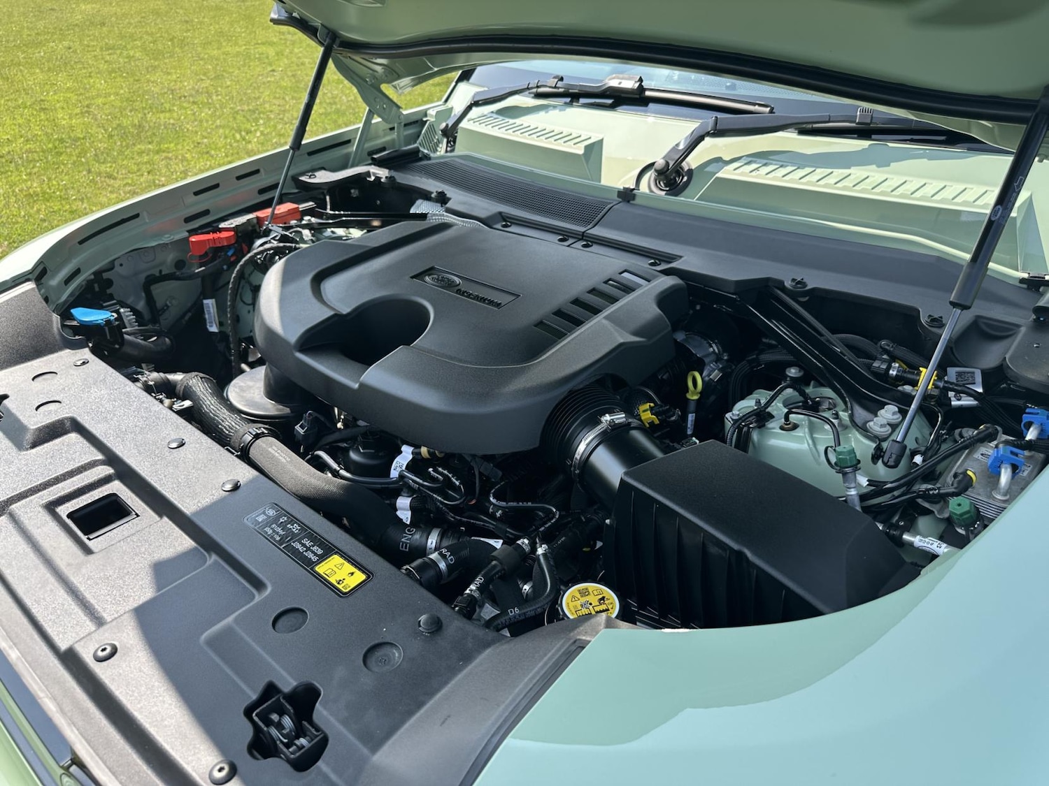 Used Land Rover Defender 2023 for sale - 77048028: Photo 56