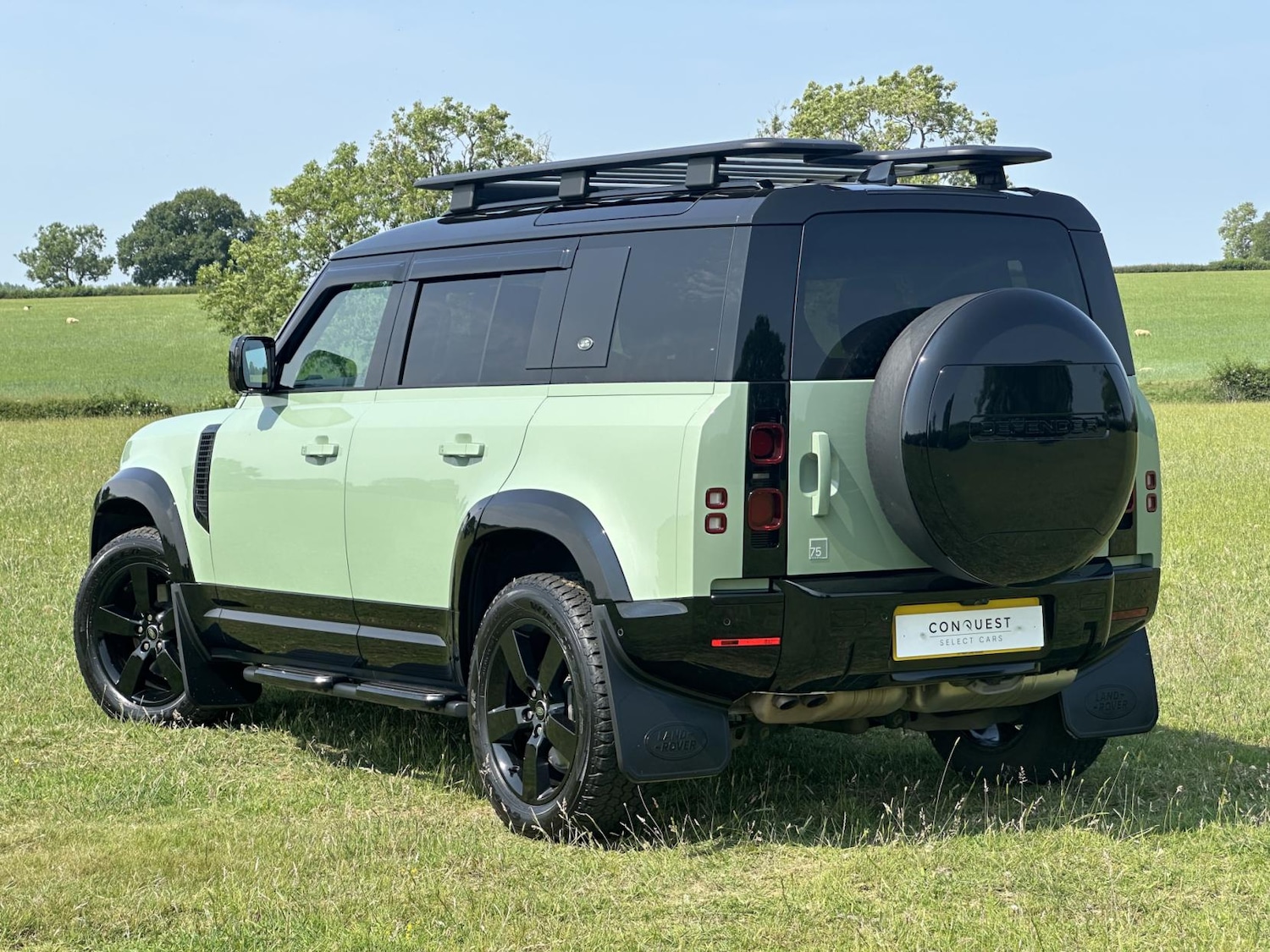 Used Land Rover Defender 2023 for sale - 77048028: Photo 6