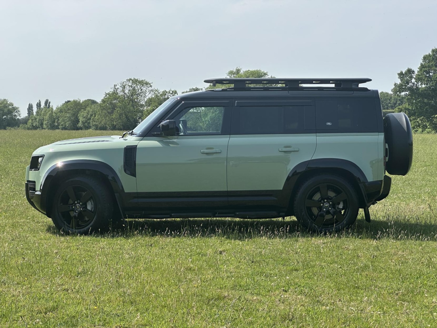 Used Land Rover Defender 2023 for sale - 77048028: Photo 7