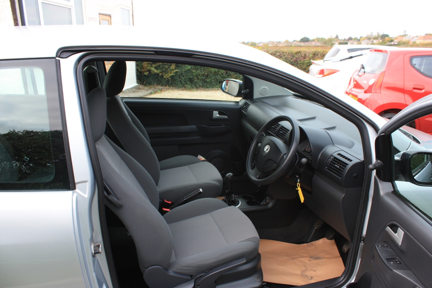 Used Volkswagen Fox 2010 for sale - 76305298: Photo 8