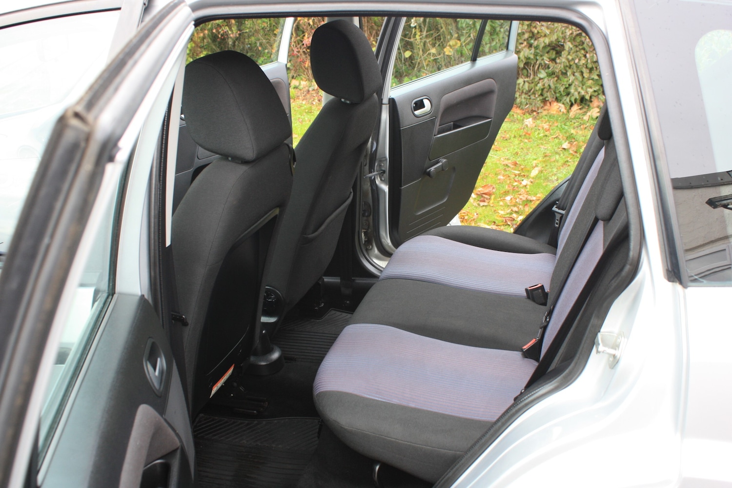 Used Ford Fusion 2010 for sale - 76405819: Photo 12