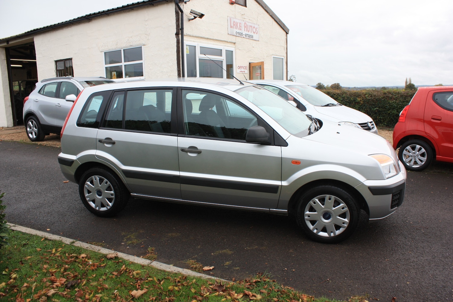 Used Ford Fusion 2010 for sale - 76405819: Photo 4