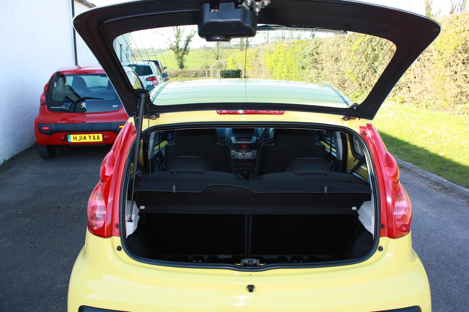 Used Peugeot 107 2010 for sale - 77966599: Photo 11