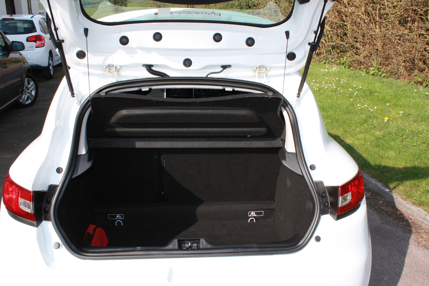 Used Renault Clio 2014 for sale - 77743438: Photo 9