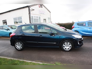 Used Peugeot 308 2010 for sale - 77730062: Photo