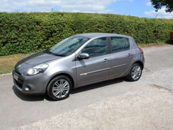 2011 (61) - DYNAMIQUE TOMTOM 16V 5-Door