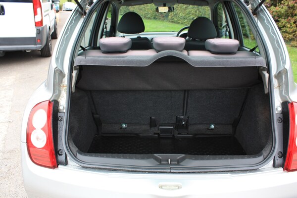 Used Nissan Micra 2004 for sale - 76281130: Photo 11