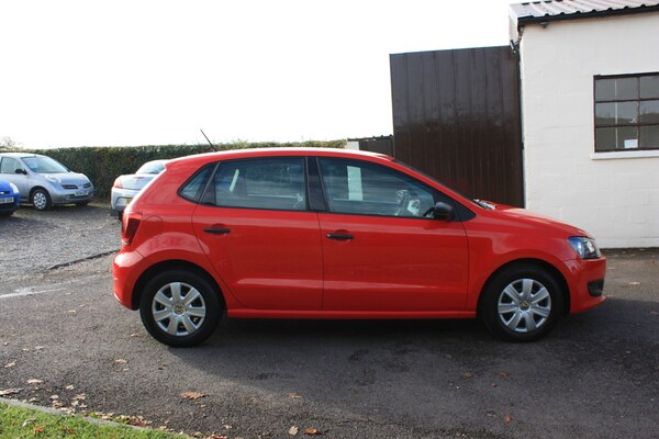 Used Volkswagen Polo 2010 for sale - 76341034: Photo 4