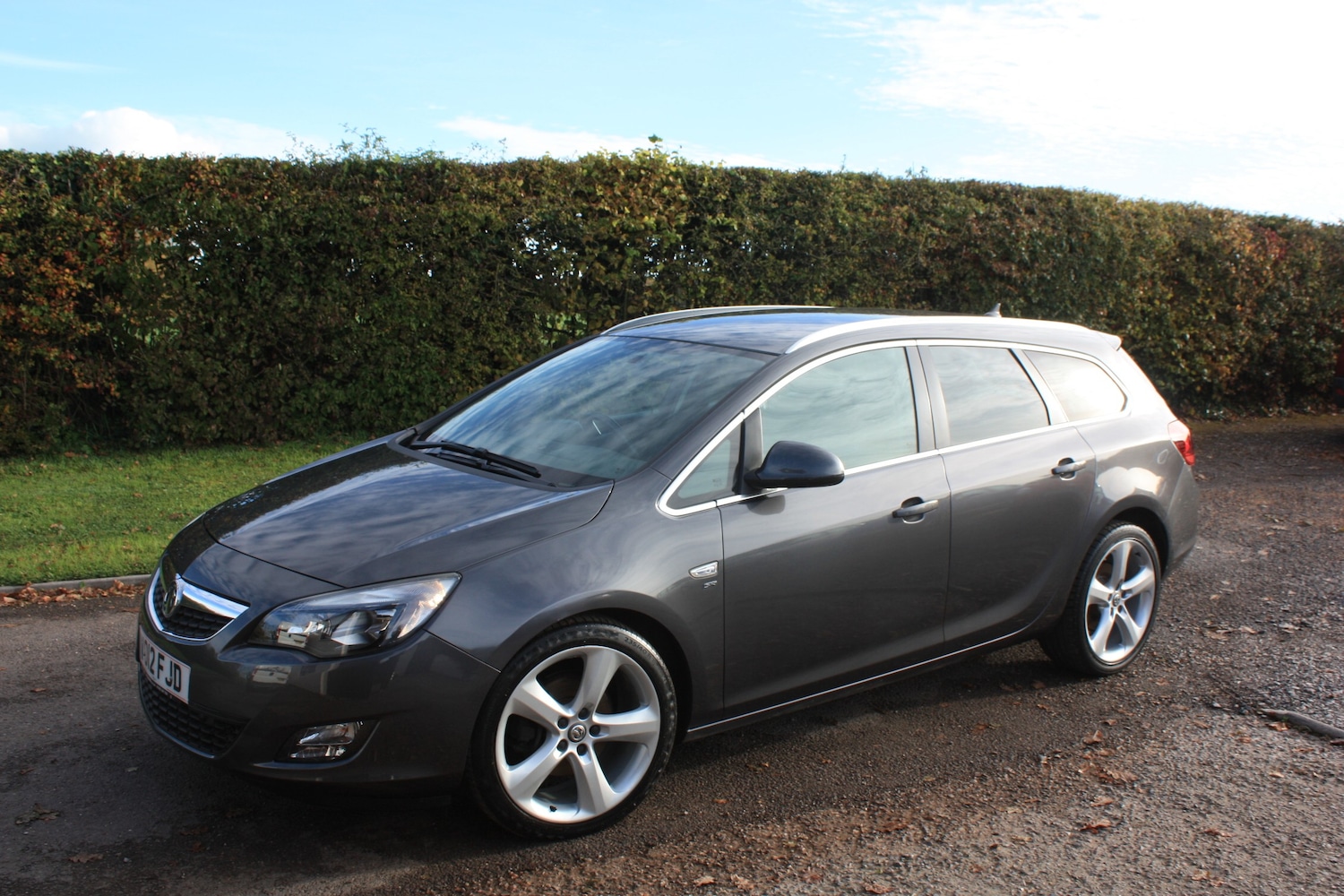 Used Vauxhall Astra 2012 for sale - 76341024: Photo 1