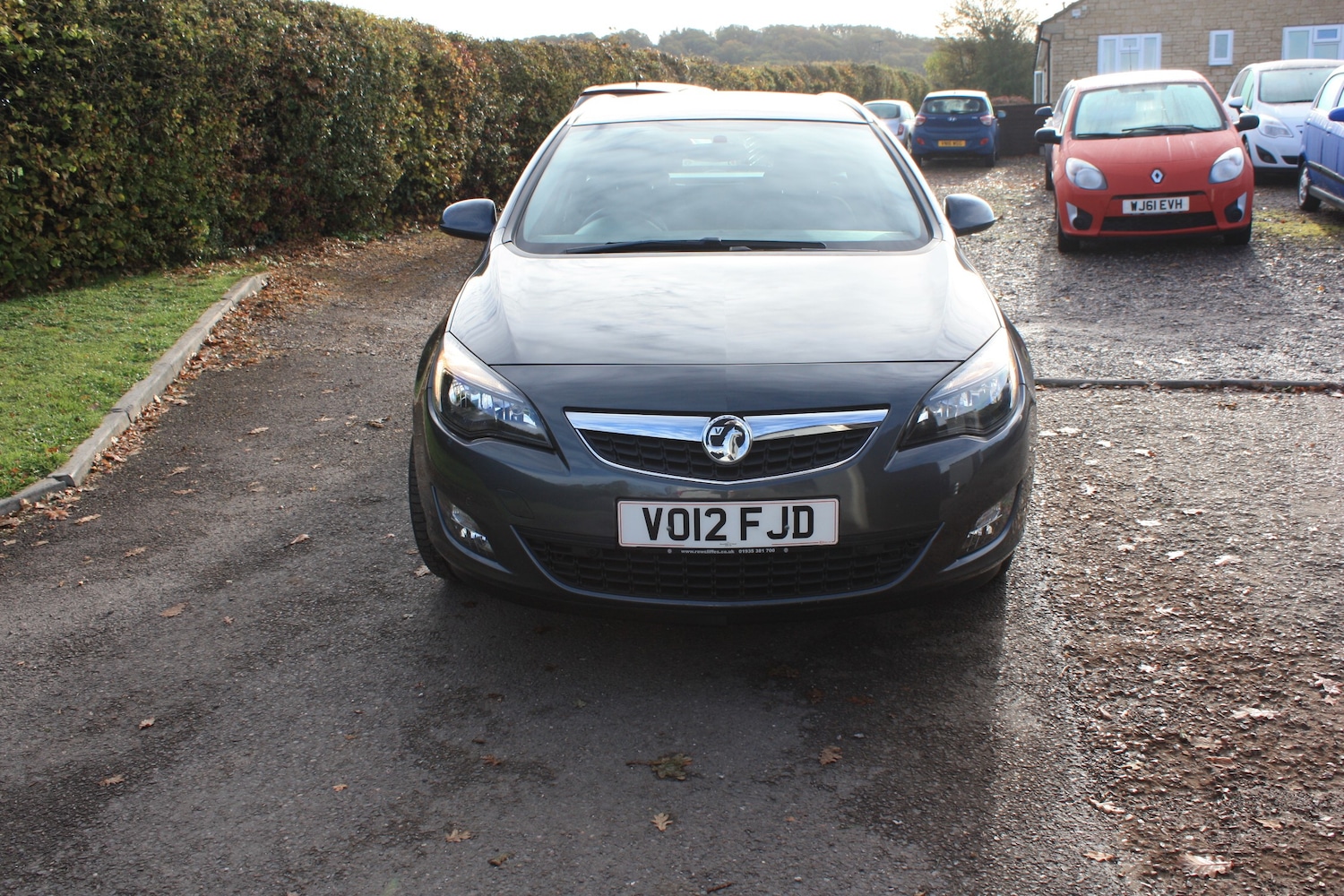 Used Vauxhall Astra 2012 for sale - 76341024: Photo 2