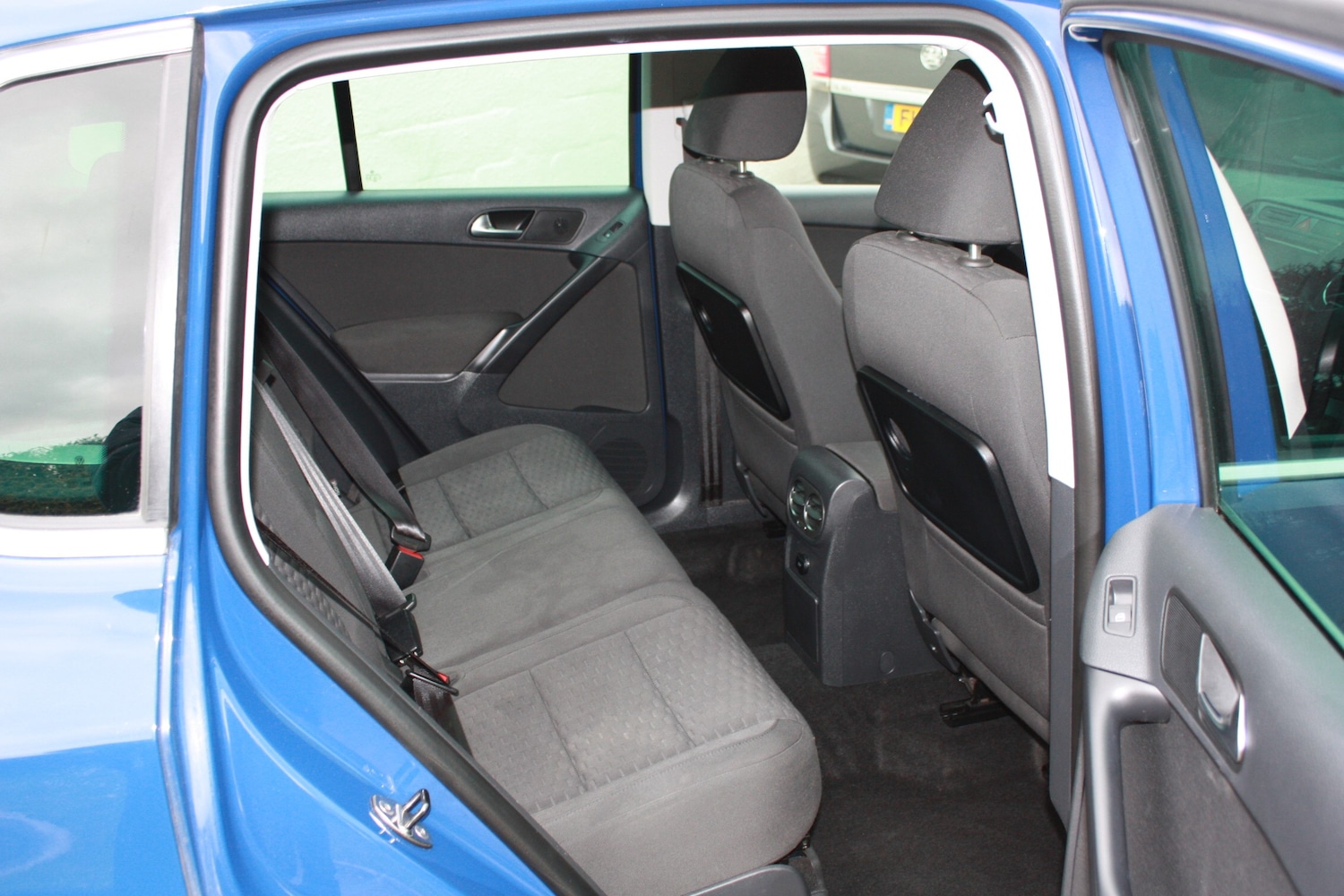 Used Volkswagen Tiguan 2010 for sale - 77635527: Photo 10