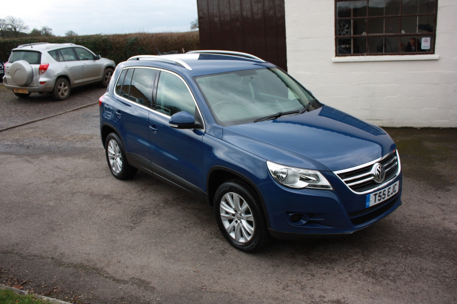 Used Volkswagen Tiguan 2010 for sale - 77635527: Photo 3