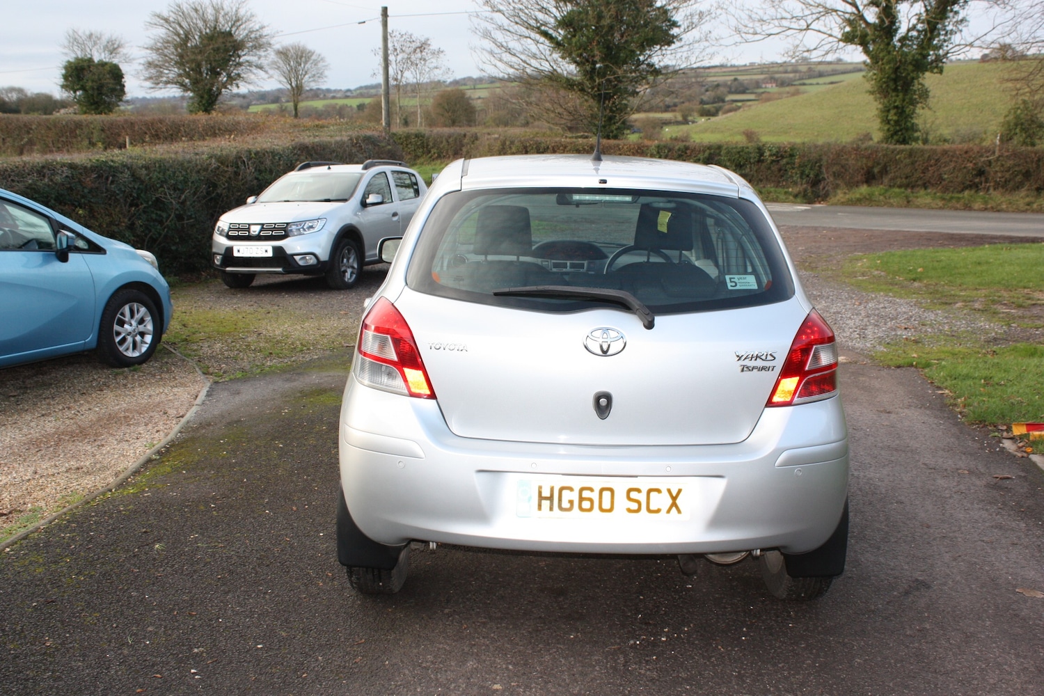 Used Toyota Yaris 2011 for sale - 76711939: Photo 6