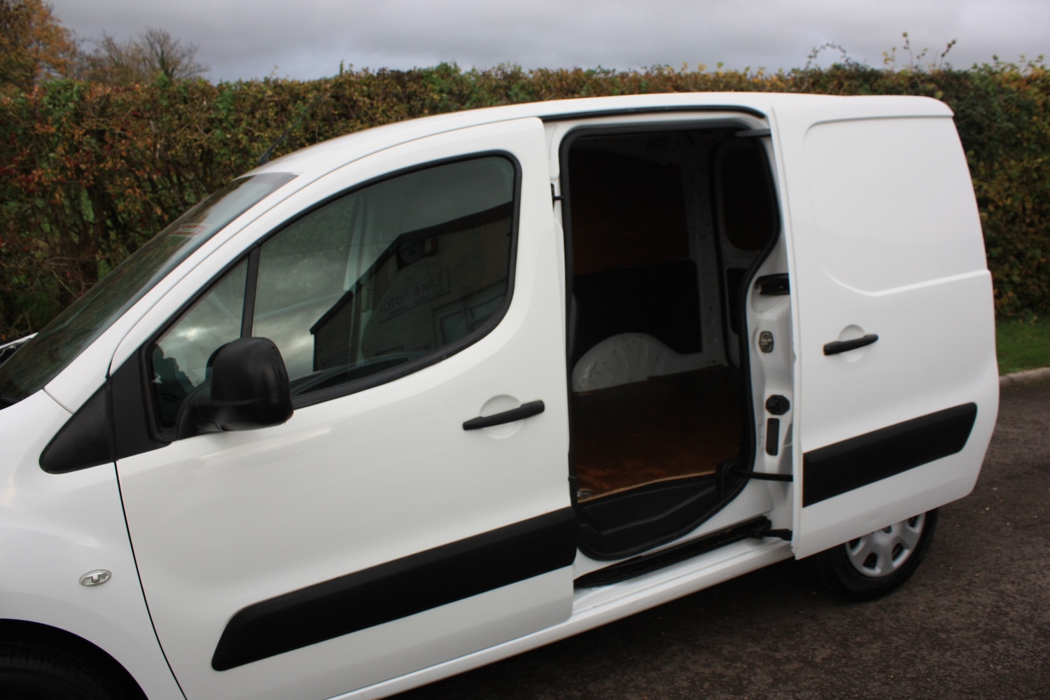 Used Peugeot Partner 2013 for sale - 76453691: Photo 11