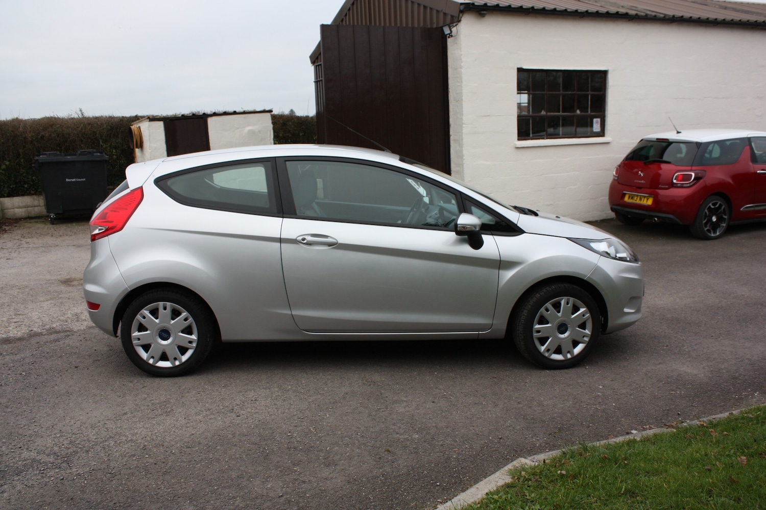 Used Ford Fiesta 2010 for sale - 77061724: Photo 4