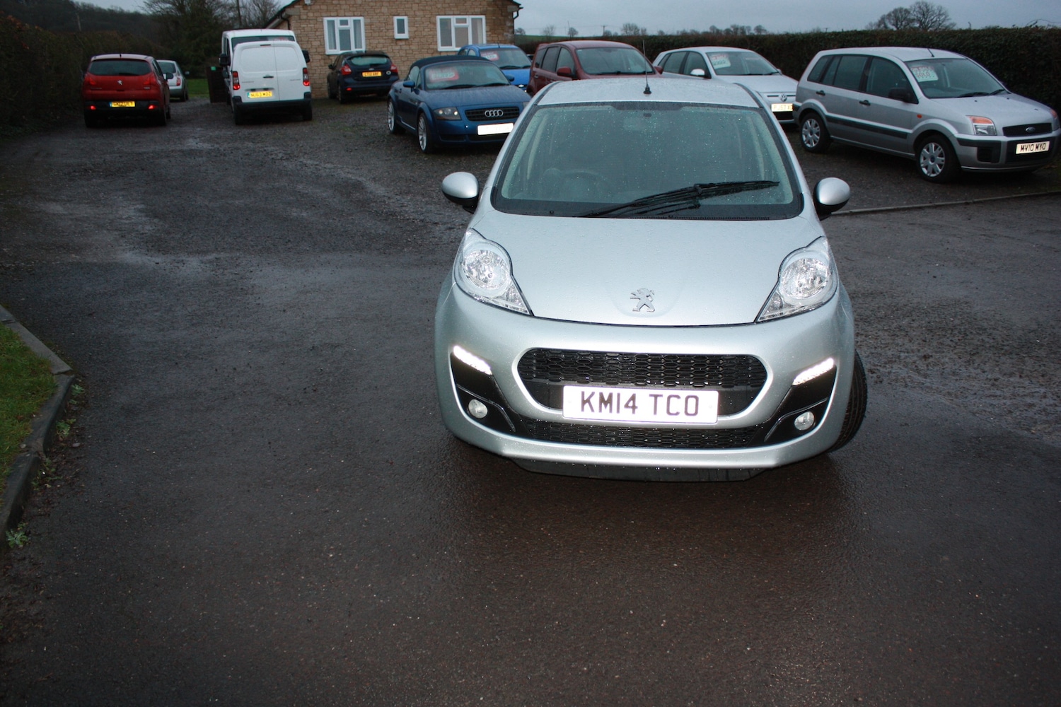 Used Peugeot 107 for sale - 77310919: Photo 2