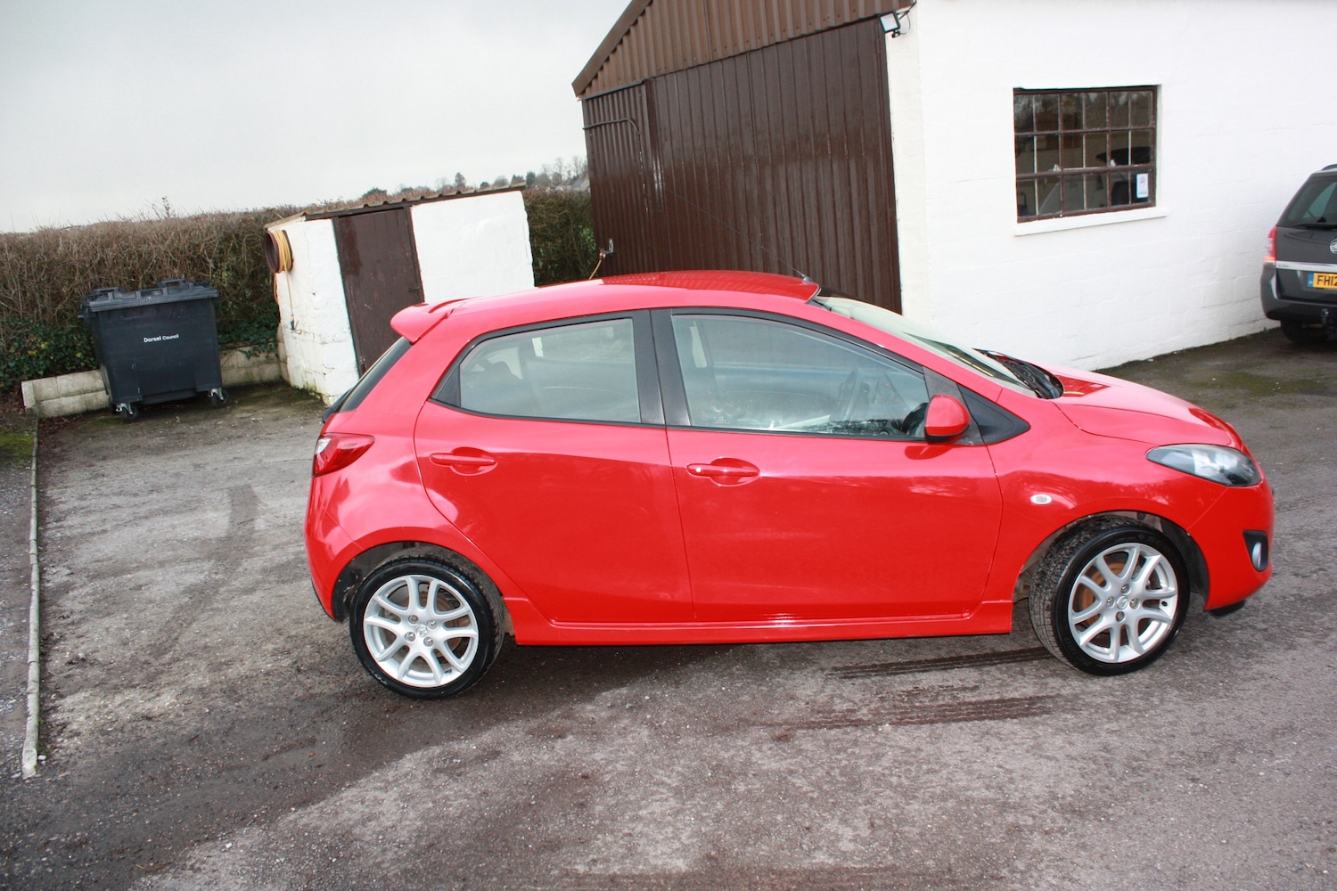 Used Mazda Mazda2 2011 for sale - 77341078: Photo 4