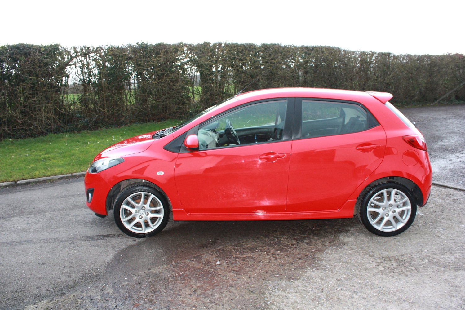 Used Mazda Mazda2 2011 for sale - 77341078: Photo 8