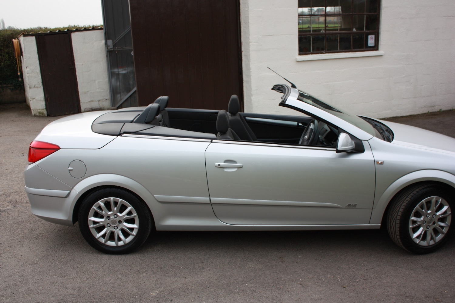 Used Vauxhall Astra 2010 for sale - 78003587: Photo 4