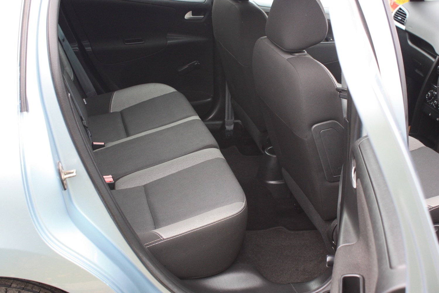 Used Peugeot 207 2011 for sale - 76405817: Photo 10