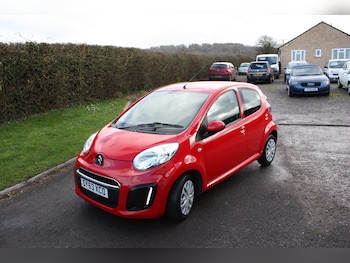 2013 (63) - 1.0i VTR 5dr