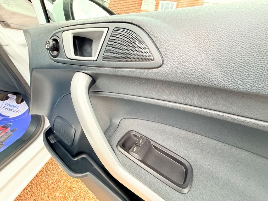 Used Ford Fiesta 2012 for sale - 76313188: Photo 17