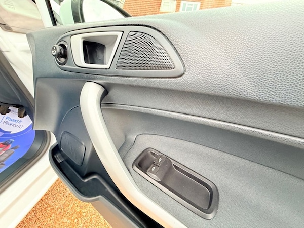 Used Ford Fiesta 2012 for sale - 76313188: Photo 17
