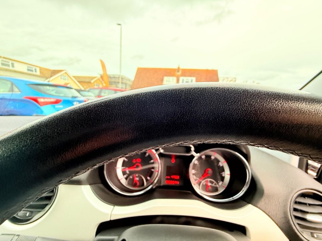 Used Vauxhall ADAM 2014 for sale - 76417260: Photo 36