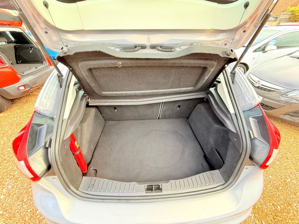 Used Ford Focus 2012 for sale - 76470574: Photo 21