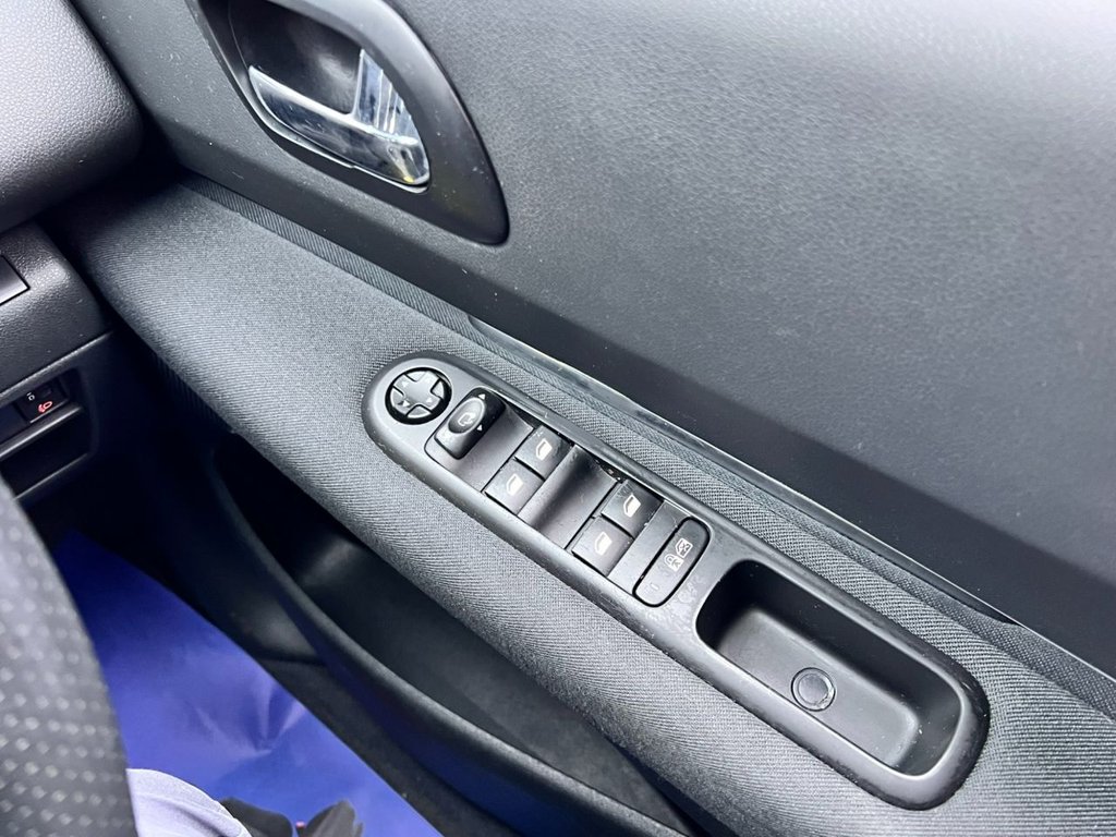 Used Peugeot 3008 2015 for sale - 77276570: Photo 42