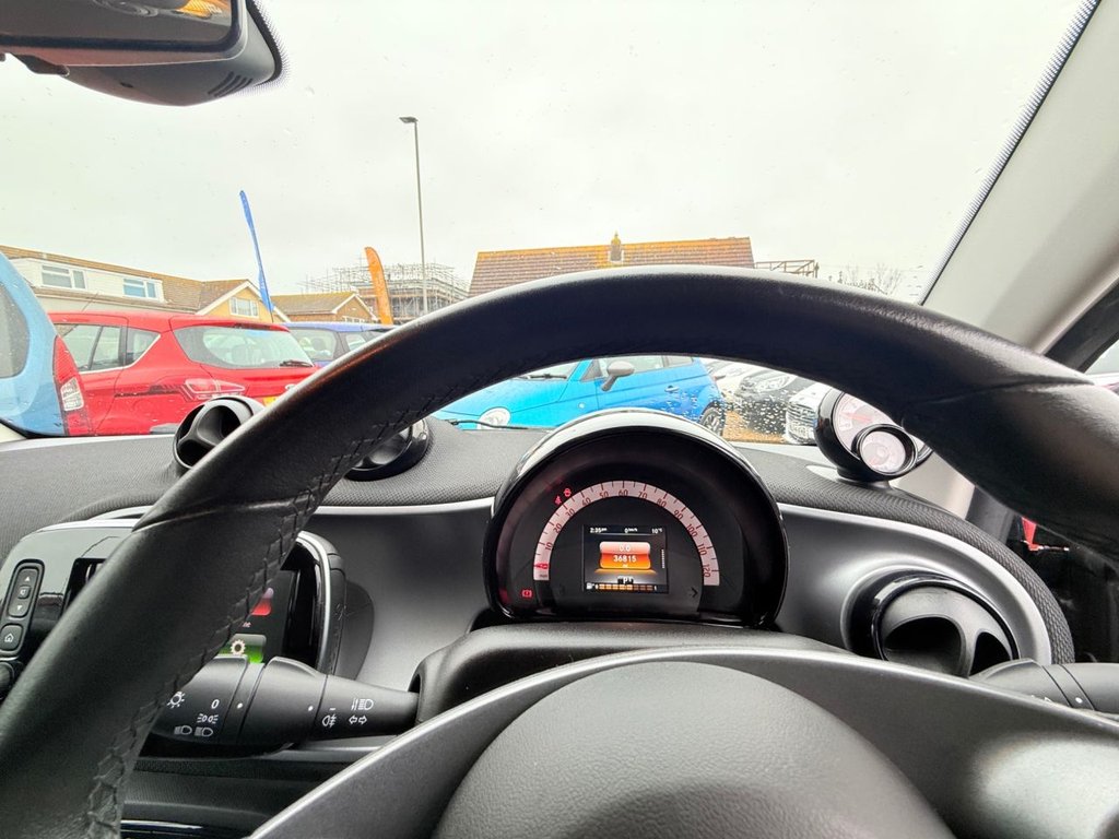 Used smart fortwo 2018 for sale - 78044794: Photo 19