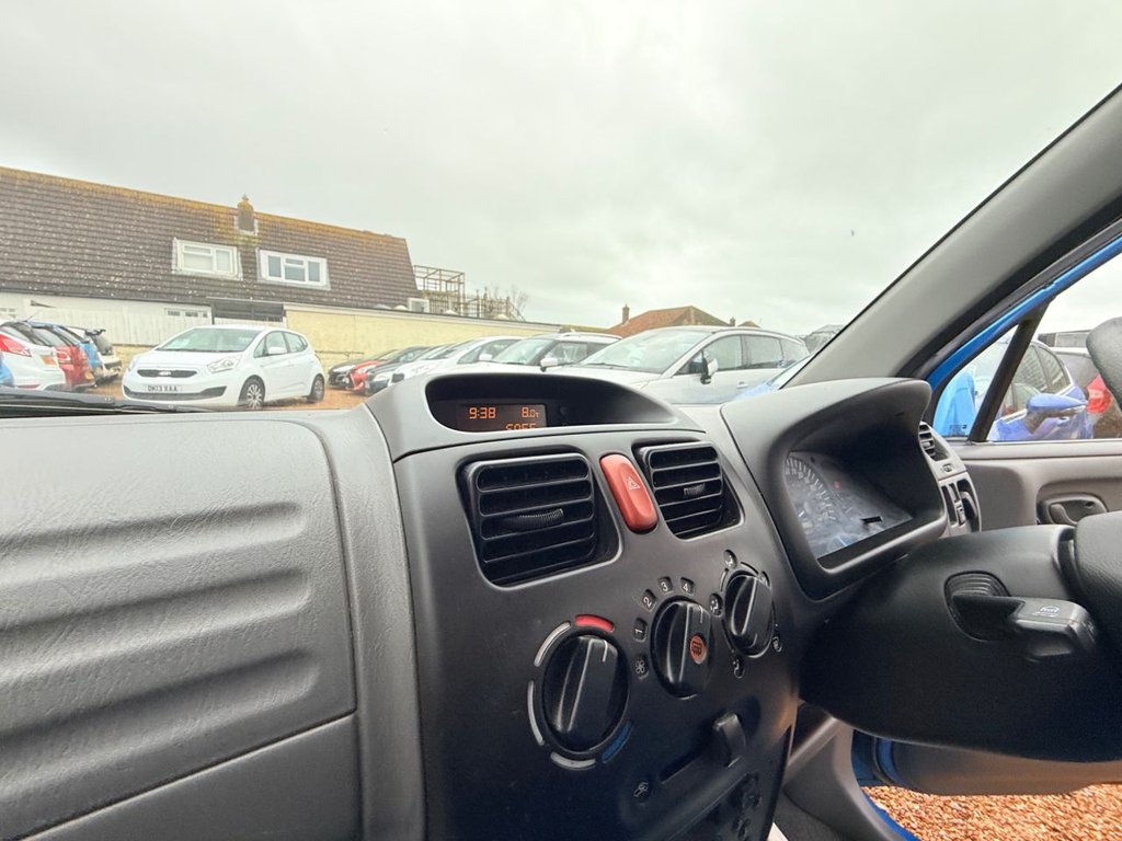 Used Vauxhall Agila 2001 for sale - 77302734: Photo 22