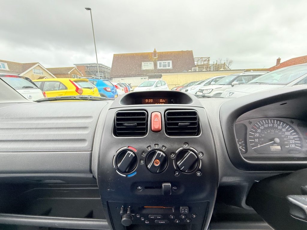 Used Vauxhall Agila 2001 for sale - 77302734: Photo 25