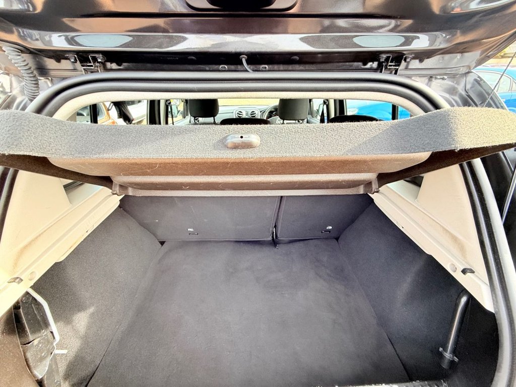 Used Dacia Sandero Stepway 2016 for sale - 77583437: Photo 20