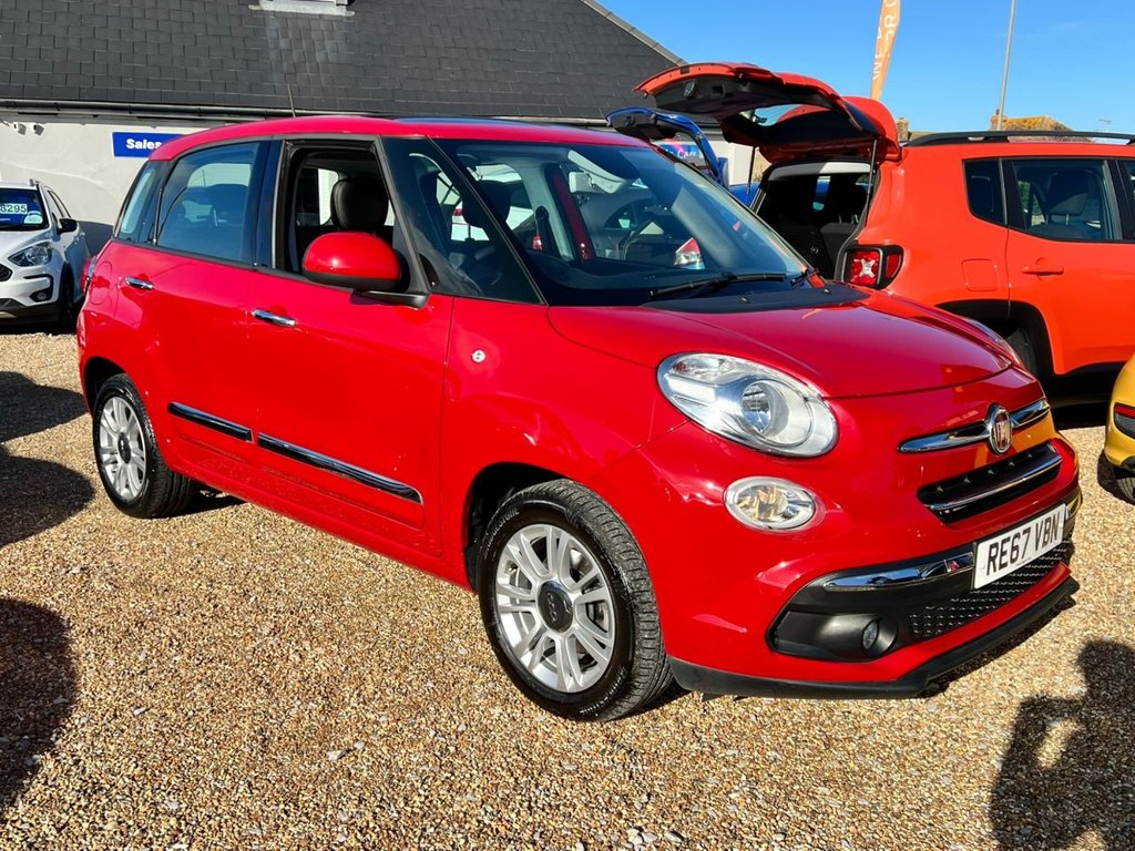 Used Fiat 500L 2017 for sale - 76368252: Photo 2