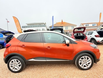 Used Renault Captur 2016 for sale - 79022928: Photo