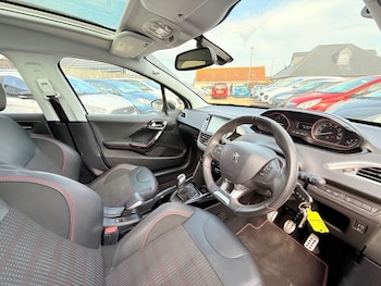 Used Peugeot 2008 2017 for sale - 75676087: Photo