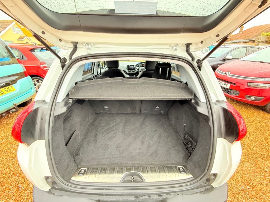 Used Peugeot 2008 2015 for sale - 77188652: Photo 17