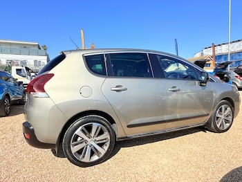 Used Peugeot 3008 2016 for sale - 78401480: Photo