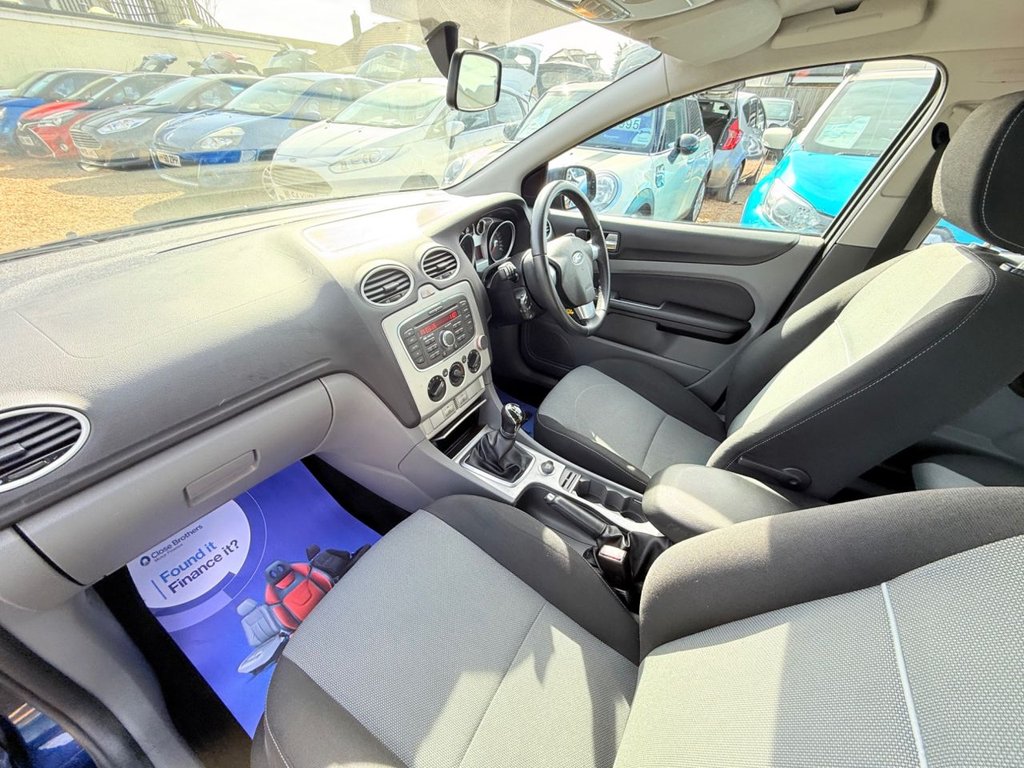 Used Ford Focus 2011 for sale - 77920468: Photo 21