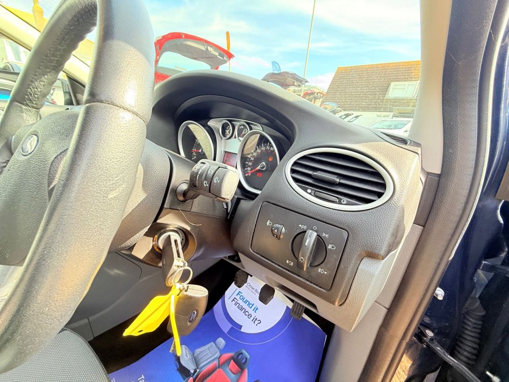 Used Ford Focus 2011 for sale - 77920468: Photo 31