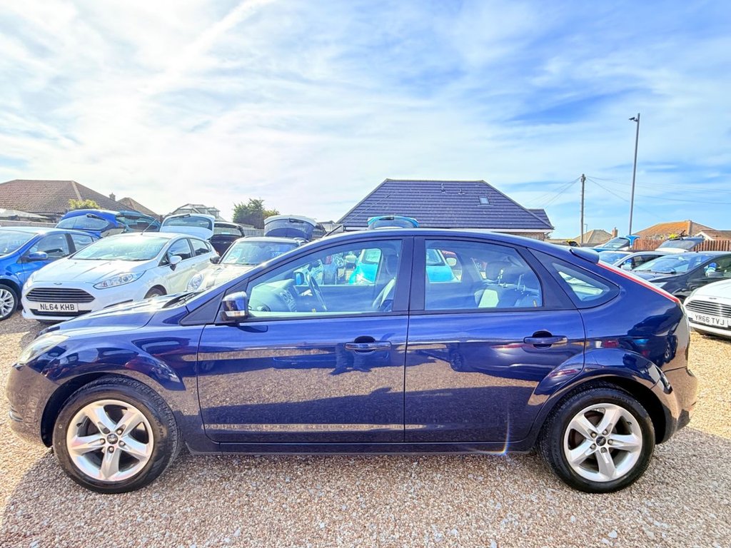 Used Ford Focus 2011 for sale - 77920468: Photo 7