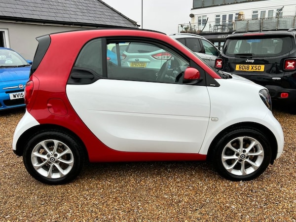 Used smart fortwo 2017 for sale - 76163344: Photo 2