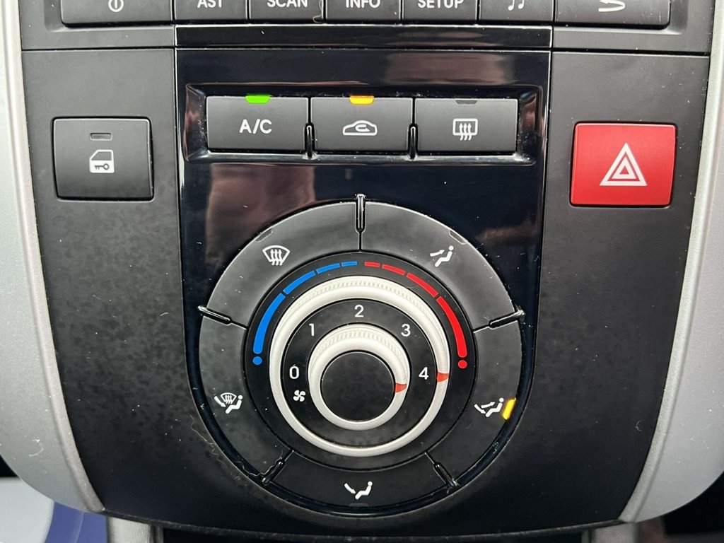 Used Kia Venga 2013 for sale - 77153601: Photo 37