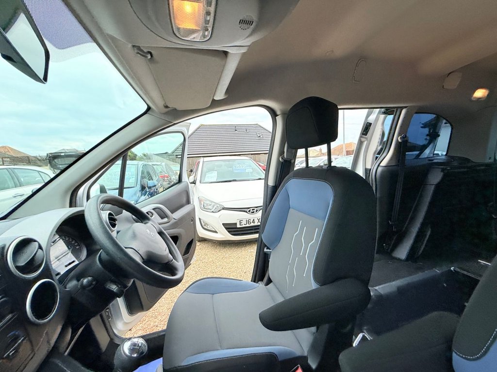 Vehicle 33