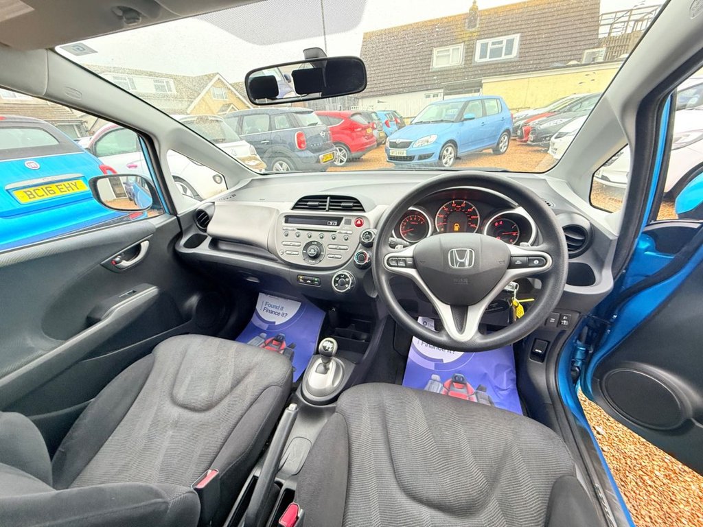 Used Honda Jazz 2010 for sale - 77693120: Photo 18